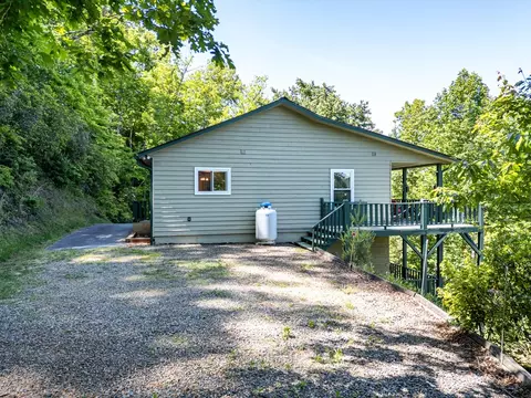 Exterior - 81 Trinity Dr, Murphy, NC 28906 photo 10 of 12