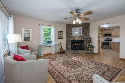 Living - 81 Trinity Dr, Murphy, NC 28906 photo 1 of 2