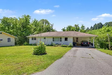 63 Fort Butler St, Murphy, NC 28906