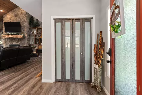 Entry Way - 515 Jasmine Dr, Marble, NC 28905 photo 1 of 8