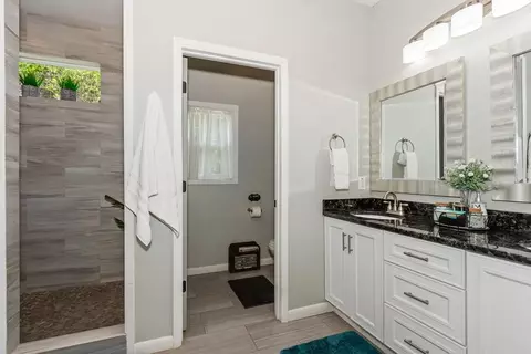 Bath - 515 Jasmine Dr, Marble, NC 28905 photo 6 of 12