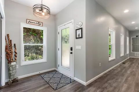 Entry Way - 515 Jasmine Dr, Marble, NC 28905 photo 5 of 8