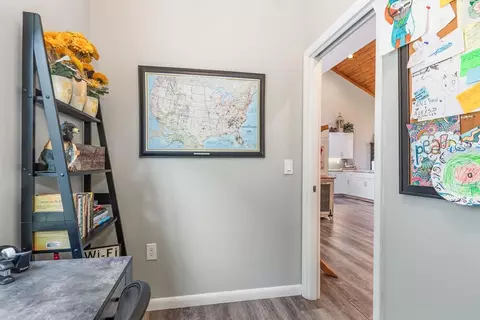 Entry Way - 515 Jasmine Dr, Marble, NC 28905 photo 4 of 8