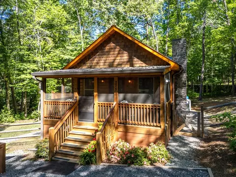 271 Piney Woods Way, Murphy, NC 28906 photo 3