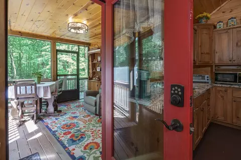 271 Piney Woods Way, Murphy, NC 28906 photo 12