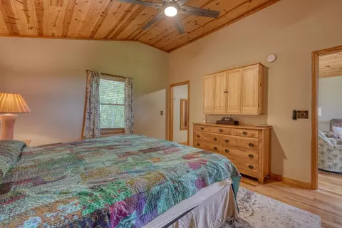 Bedroom - 249 Buck Ridge Dr, Murphy, NC 28906 photo 5 of 8