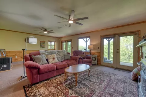 Living - 249 Buck Ridge Dr, Murphy, NC 28906 photo 6 of 7