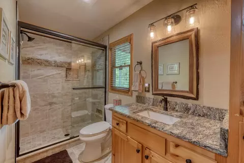 Bath - 249 Buck Ridge Dr, Murphy, NC 28906 photo 1 of 4
