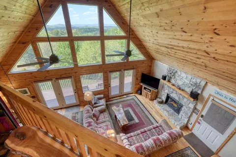 Living - 249 Buck Ridge Dr, Murphy, NC 28906 photo 5 of 7