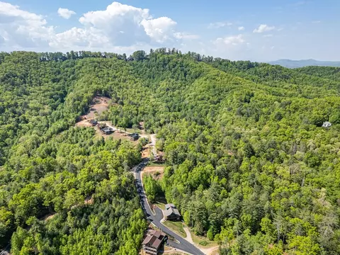 View/Area - 604 Point Overlook Trl, Murphy, NC 28906 photo 4 of 5