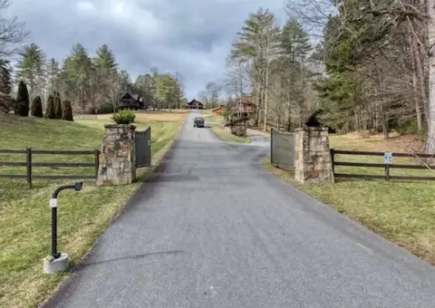 Exterior - 604 Point Overlook Trl, Murphy, NC 28906 photo 21 of 24