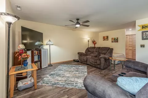 Living - 604 Point Overlook Trl, Murphy, NC 28906 photo 5 of 6
