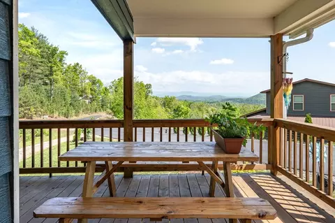 Exterior - 604 Point Overlook Trl, Murphy, NC 28906 photo 6 of 24
