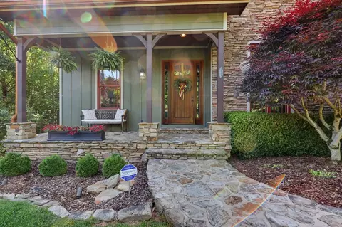 Exterior - 41 Elm Ct, Murphy, NC 28906 photo 5 of 17