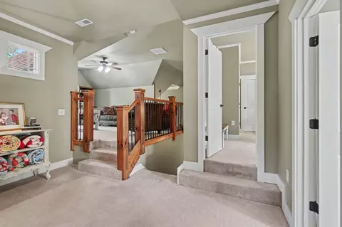 Entry Way - 41 Elm Ct, Murphy, NC 28906 photo 4 of 7