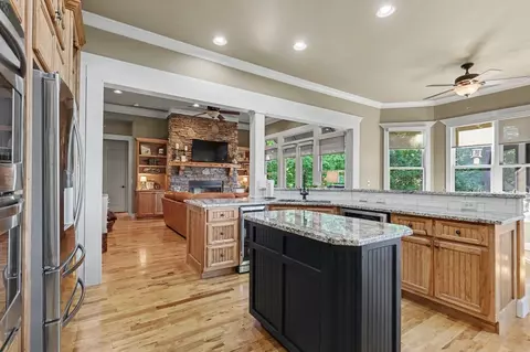 Kitchen - 41 Elm Ct, Murphy, NC 28906 photo 7 of 8