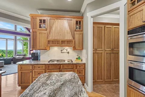 Kitchen - 41 Elm Ct, Murphy, NC 28906 photo 6 of 8