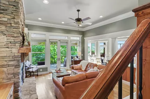 Entry Way - 41 Elm Ct, Murphy, NC 28906 photo 6 of 7
