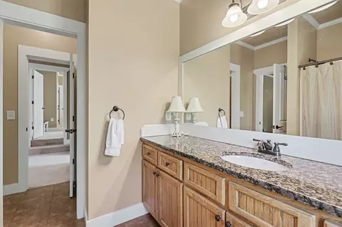 Bath - 41 Elm Ct, Murphy, NC 28906 photo 7 of 8