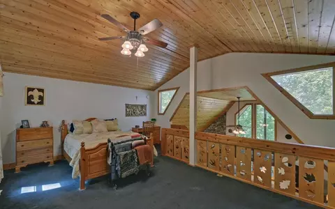 Bedroom - 164 Dew Drop Ln, Murphy, NC 28906 photo 5 of 8