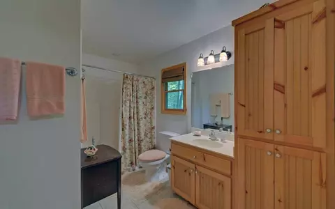 Bath - 164 Dew Drop Ln, Murphy, NC 28906 photo 3 of 5