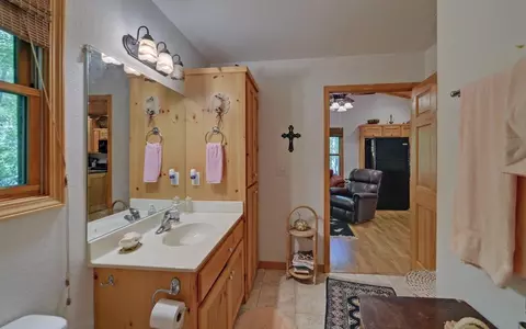 Bath - 164 Dew Drop Ln, Murphy, NC 28906 photo 5 of 5