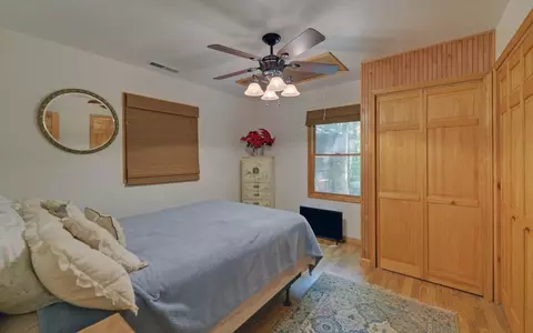 Bedroom - 164 Dew Drop Ln, Murphy, NC 28906 photo 7 of 8