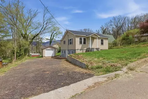 39 Justus, Andrews, NC 28901