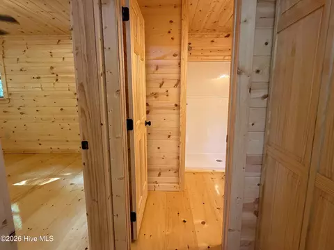 Entry Way - 730 Whispering Ridge Dr, Murphy, NC 28906 photo 2 of 4