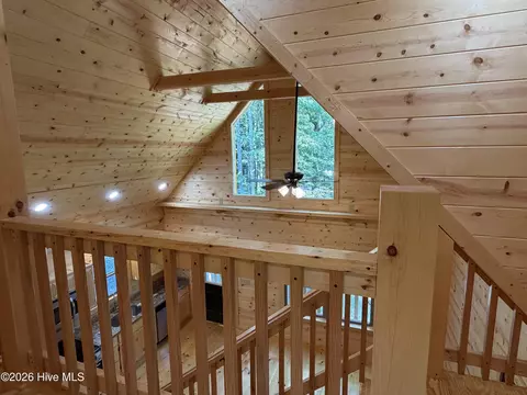 Entry Way - 730 Whispering Ridge Dr, Murphy, NC 28906 photo 4 of 4