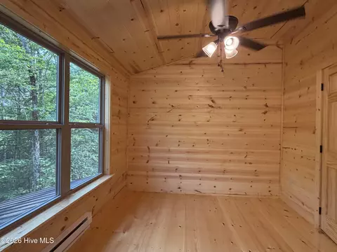 Bedroom - 730 Whispering Ridge Dr, Murphy, NC 28906 photo 5 of 5