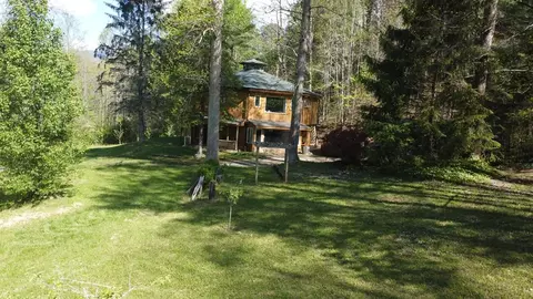 Exterior - 8158 Beaver Dam Rd, Murphy, NC 28906 photo 2 of 11