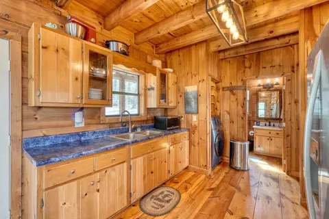Kitchen - 340 Mountain Top Dr, Murphy, NC 28906 photo 2 of 4