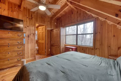 Bedroom - 340 Mountain Top Dr, Murphy, NC 28906 photo 4 of 5