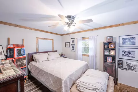 Bedroom - 206 Hedden Rd, Murphy, NC 28906 photo 4 of 5