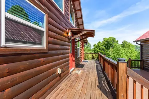Exterior - 284 Deerfield Dr, Murphy, NC 28906 photo 5 of 21