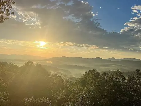 View/Area - 7 Lakeview Dr, Hayesville, NC 28904 photo 1 of 3