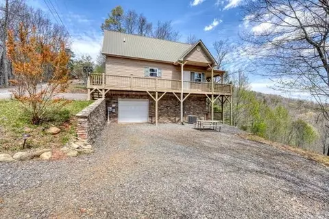 Other - 520 Sahkanaga Dr, Murphy, NC 28906 photo 2 of 29