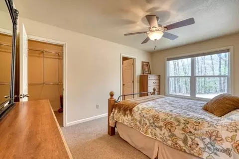 Bedroom - 520 Sahkanaga Dr, Murphy, NC 28906 photo 1 of 3