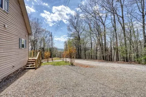 Exterior - 520 Sahkanaga Dr, Murphy, NC 28906 photo 11 of 12