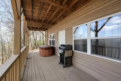 Exterior - 520 Sahkanaga Dr, Murphy, NC 28906 photo 10 of 12