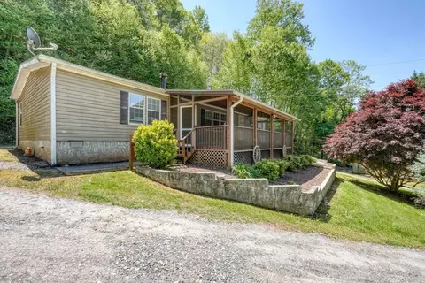 830 Canyon Rd, Marble, NC 28905