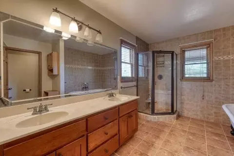 Bath - 125 Ford Ln, Murphy, NC 28906 photo 1 of 4