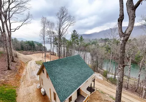 153 Betty Sue Deyton Rd, Robbinsville, NC 28771
