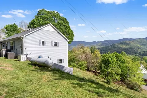 Exterior - 619 Pounding Mill Loop, Hayesville, NC 28904 photo 9 of 15