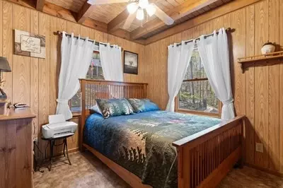 Bedroom - 1227 Village Rd, Murphy, NC 28906 photo 3 of 5
