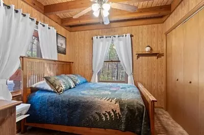Bedroom - 1227 Village Rd, Murphy, NC 28906 photo 4 of 5