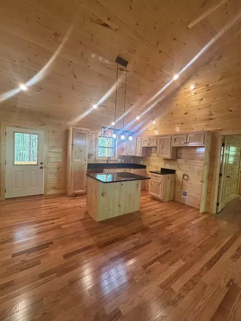 Kitchen - 94 Noelles Pass, Murphy, NC 28906 photo 1 of 1