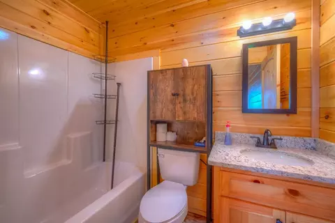 Bath - 20 Field Stone Trl, Murphy, NC 28906 photo 2 of 2