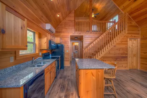 Kitchen - 20 Field Stone Trl, Murphy, NC 28906 photo 2 of 3